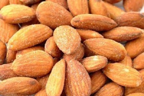 Roasted and salted shelled almonds