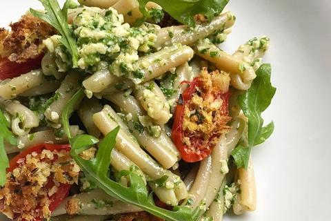 Caserecce con pesto di rucola e anacardi Manuzzi