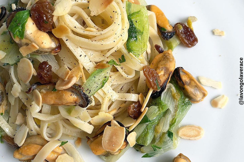 Fettuccine con cozze e Mandorle Tostate Manuzzi