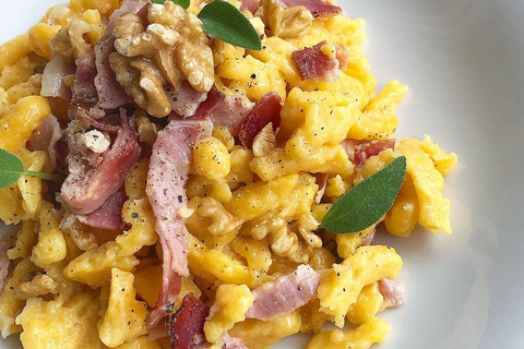 Spatzle di zucca con speck e noci Manuzzi