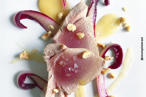 Tonno, radicchio e nocciole